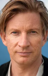 Дэвид Уэнэм